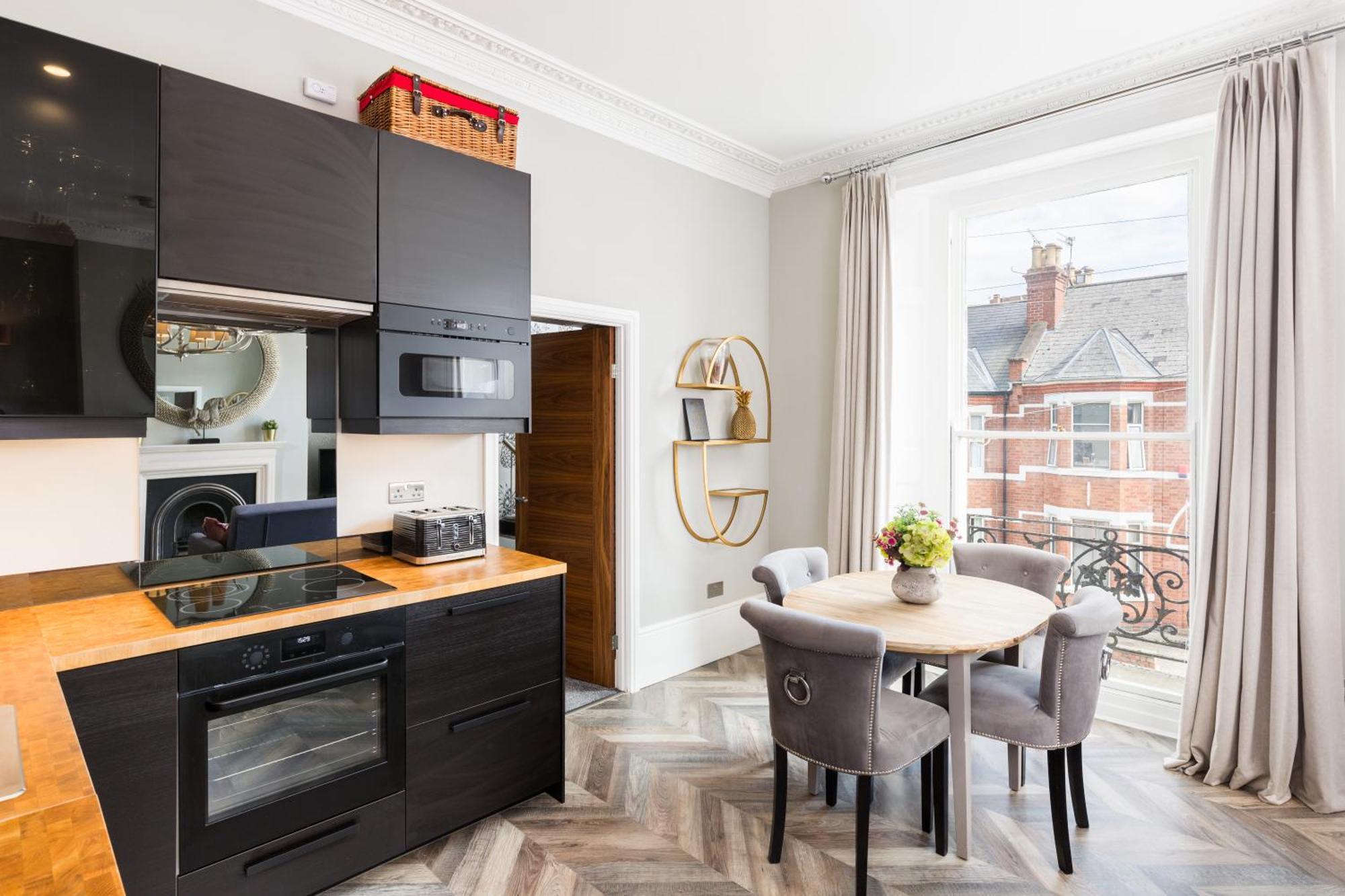L-Spa Boutique Apartments Лемингтън Спа Стая снимка